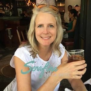 Meet your Posher, Lorraine